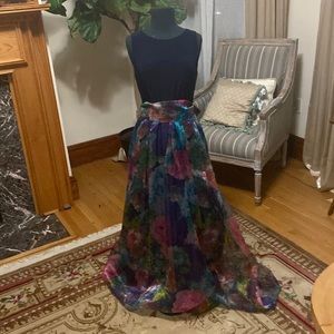 Eliza J Floral Formal Gown Size 6